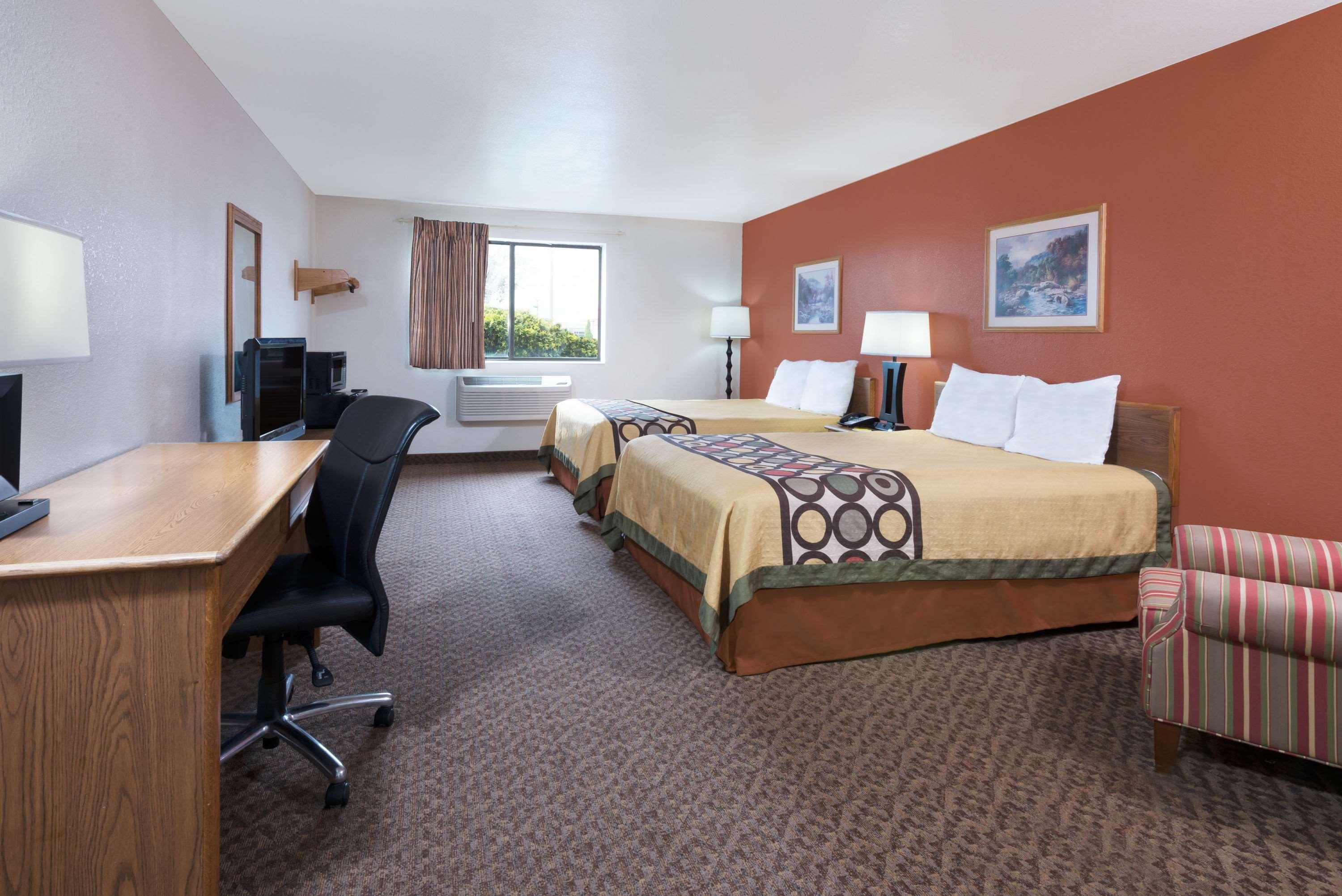 Super 8 By Wyndham Morgantown Hotel Exterior photo